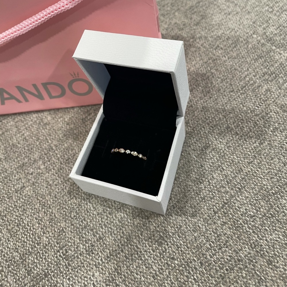 Pandora ALLURING BRILLIANT MARQUISE 14k gold ring